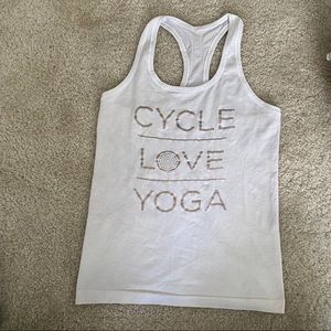 Lululemon swiftly screenprinted tank